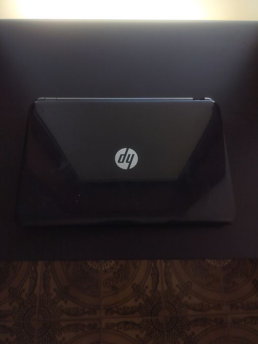 Portátil HP Core i5 – 15.6” | 4GB RAM | 112GB | 2GB Gráfica