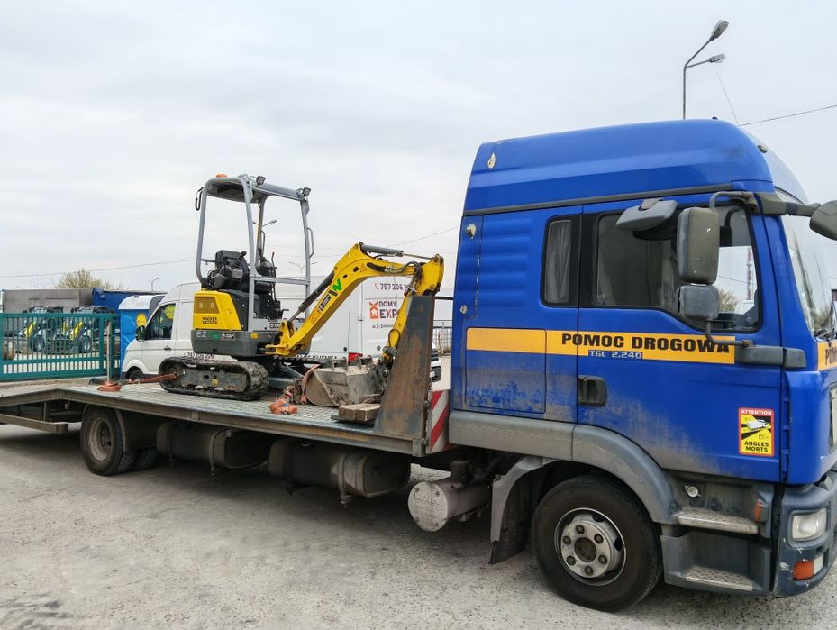 Laweta Transport Maszyn Pomoc Drogowa
