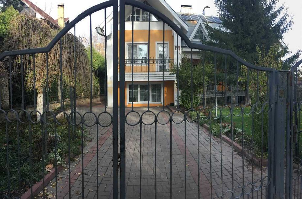 Продаж гарного котеджу в Лісниках. Без %