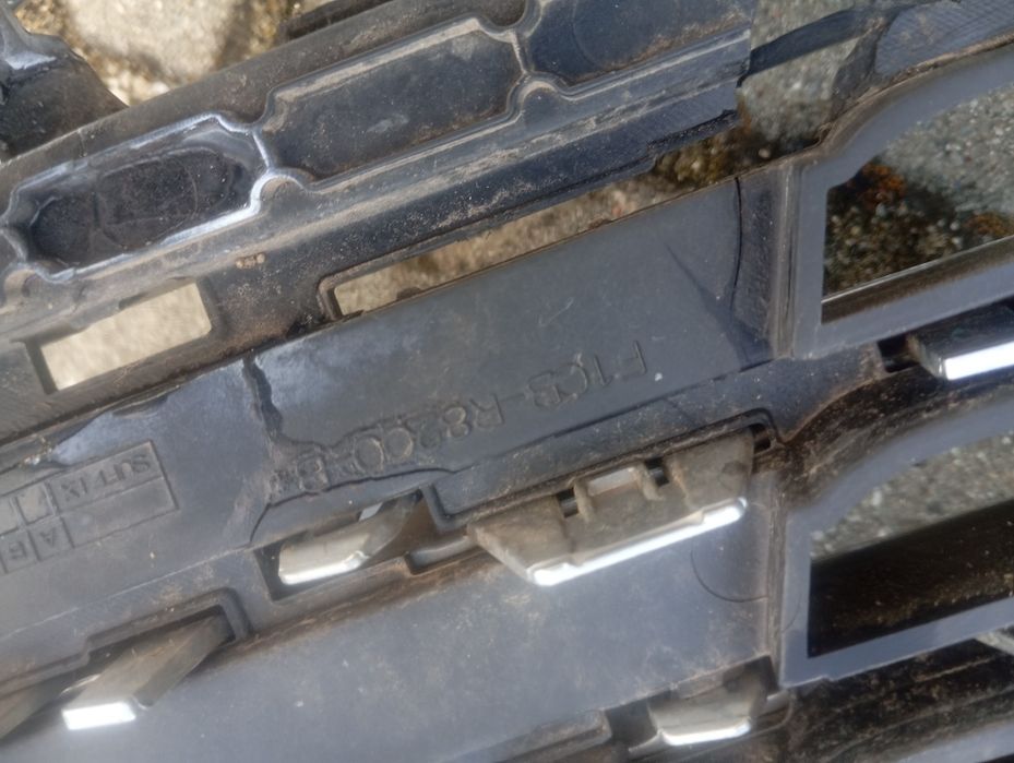 Grill atrapa chłodnicy Zderzaka przedniego przód Ford C-Max MK2 Lift