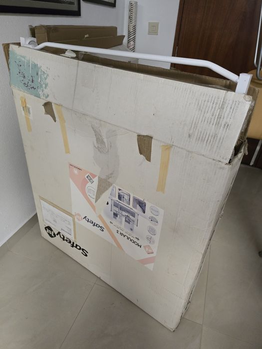 Gradeamento de proteção para escadas para bebé (marca Safety)