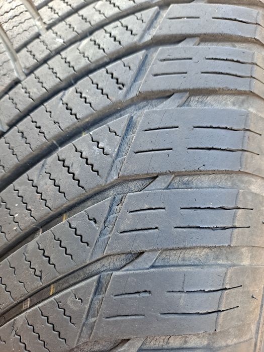 Sprzedam opony wielosezonowe