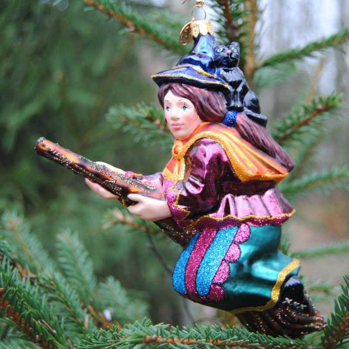 Baba Jaga - szklana bombka - polskie rękodzieło