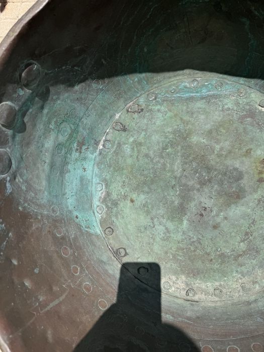 Alguidar em Cobre Trabalhado – Peça Antiga de Grande Dimensão