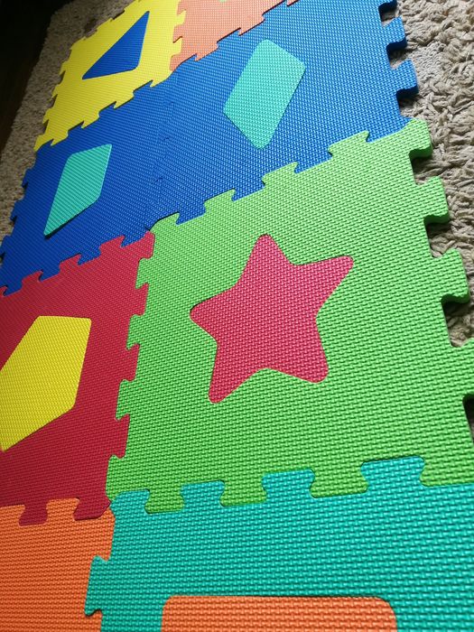 Puzzle piankowe układanka literki kształty