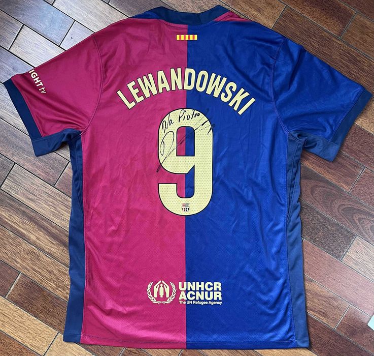 Robert Lewandowski FC Barcelona Travis Scott koszulka z autografem