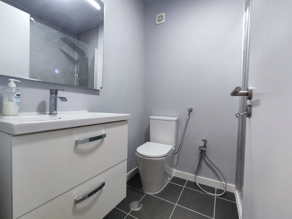 Arrendamento T2 remodelado cidade Sol