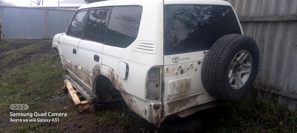 Кузов toyota land cruiser 90 двері крила капот