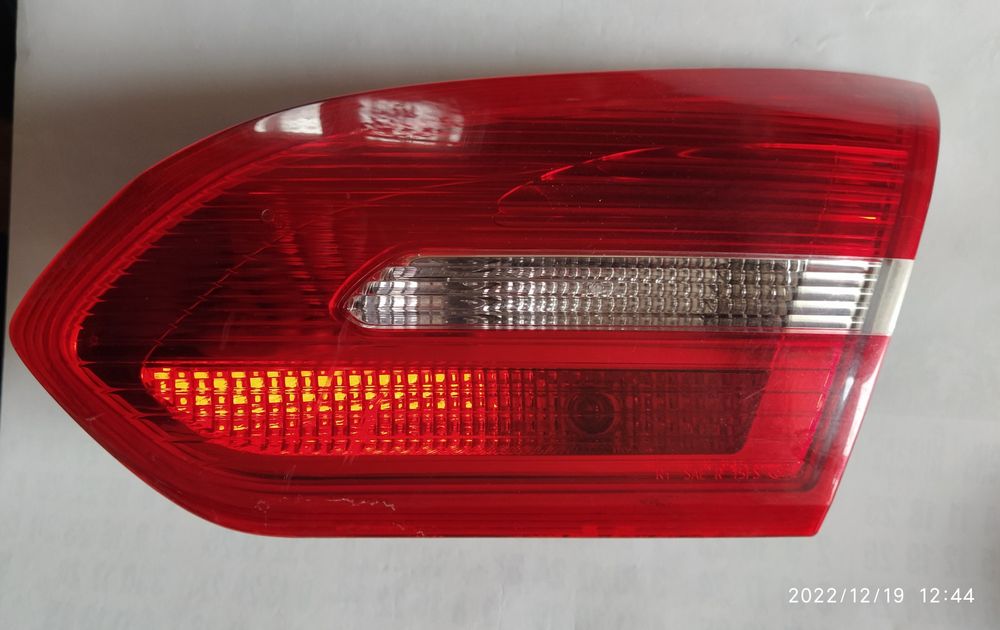 Задние фонари Ford Focus седан
