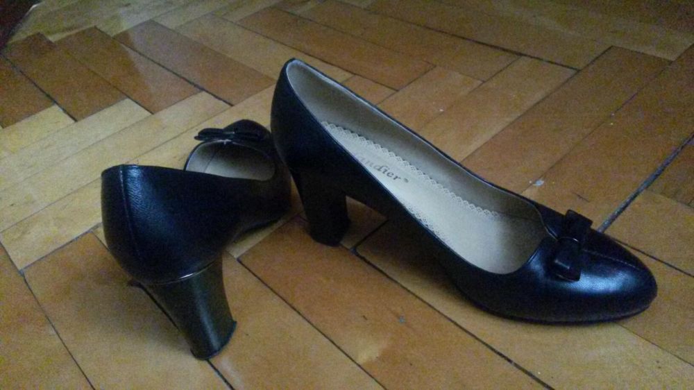 Туфлі жіночі шкіряні