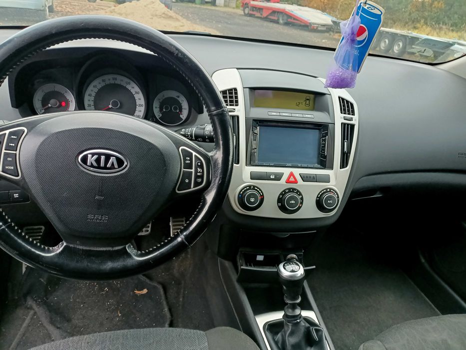 Kia Ceed 2.0CRDI 140km 07r