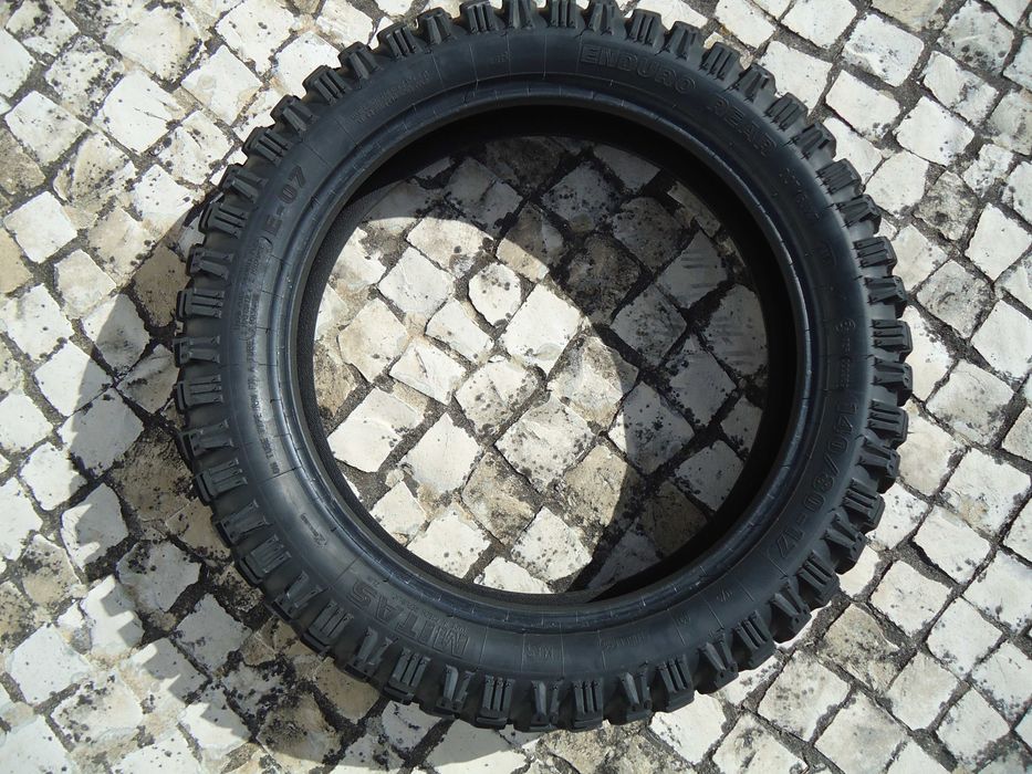 Pneus Enduro para Mota
