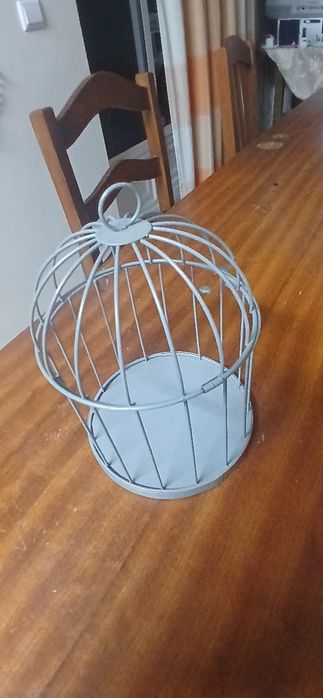 Gaiola em  metal