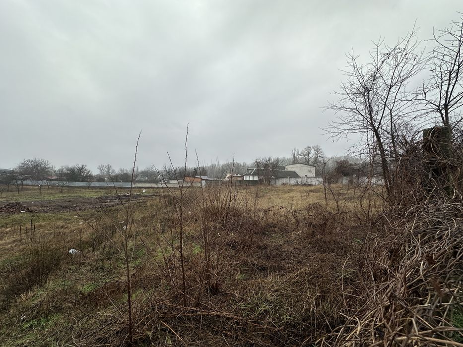 Продаж ділянки Крюків Автоленд
