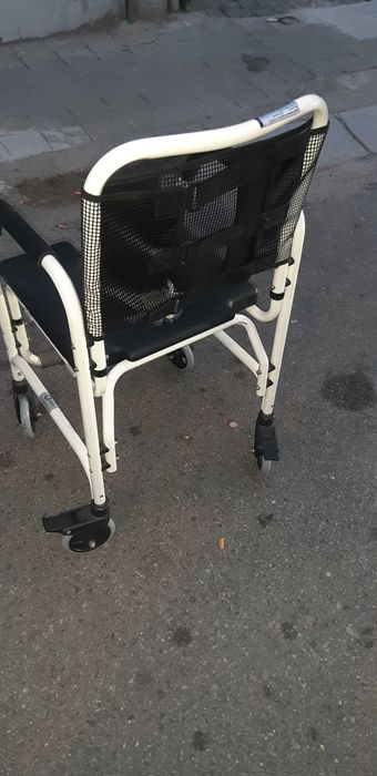 Cadeira de Banho Aluminio como nova