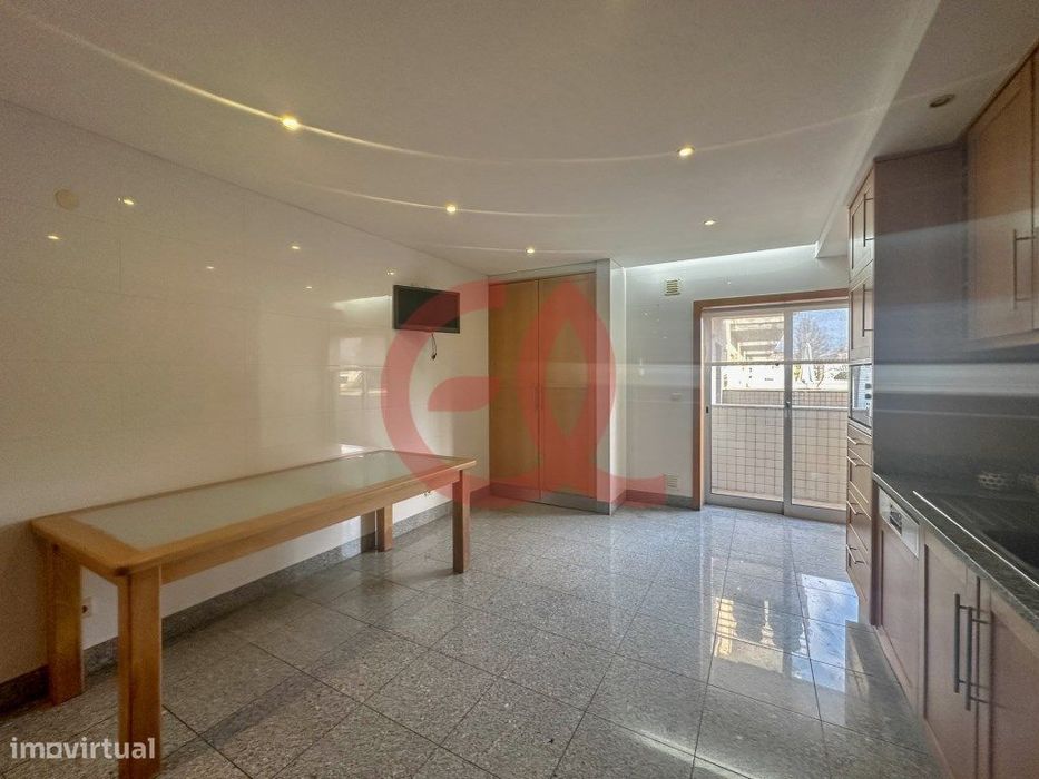 Apartamento T3 - Cova, Meadela