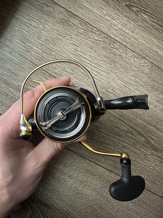 Котушка DAIWA legalis LT4000CXH
