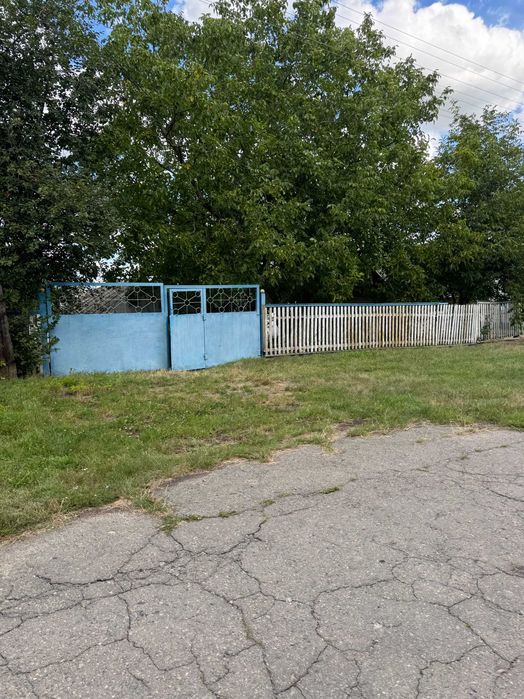 продам будинок селище Буки