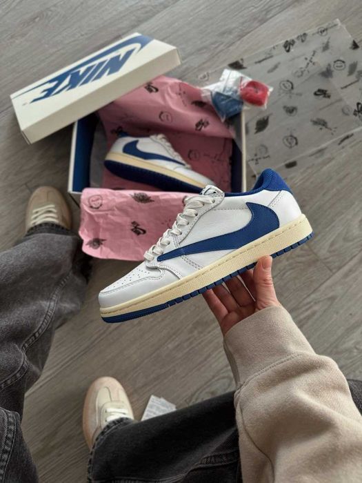 Кросівки Nike Air Jordan 1 Low OG SP Fragment x Travis Scott premium
