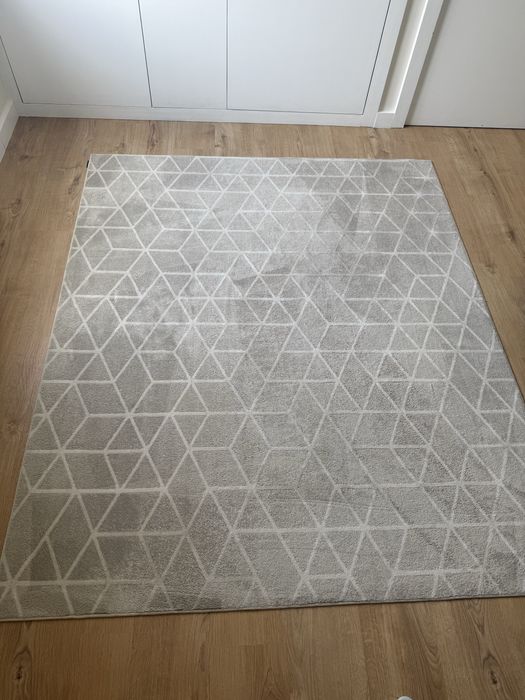 Tapete Laskasas 160x190cm (modelo Lines light grey)