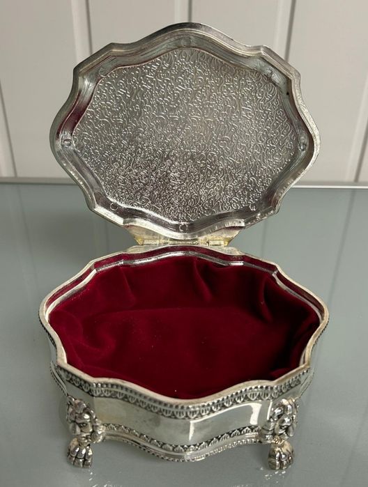 Guarda jóias em PRATA SHEFFIELD com BRASÃO DA FAMÍLIA REAL BRITÂNICA.