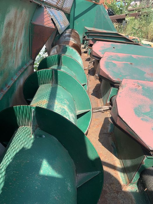 Жатка ПСП-10 соняшникова