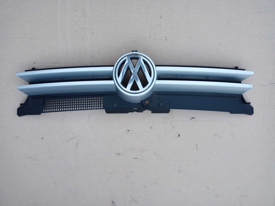 Grill, atrapa VW Golf4.