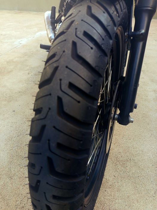 Café Racer  RAW 125