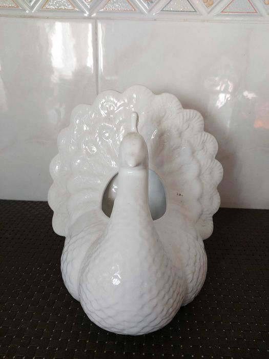 Pavão branco de decoração