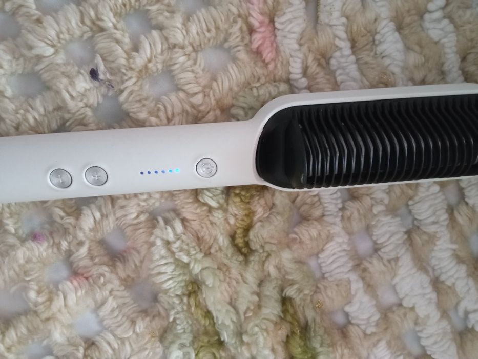 Escova de alisamento nova