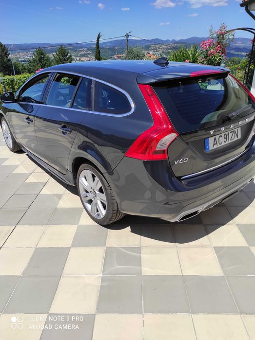 Volvo V60 D6 Plug-in Hybrid AWD 286cv | 2015 | 174.000 km | 12.500 €