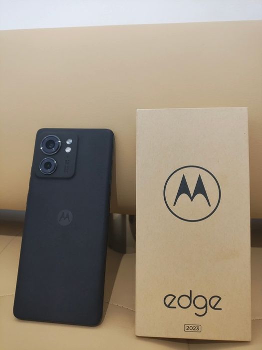 Motorola Moto Edge 40  2023