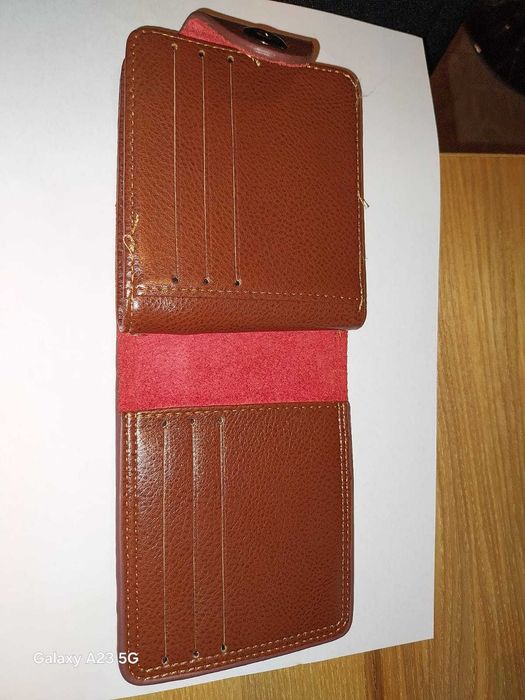 Carteira em pele "Mercedes"