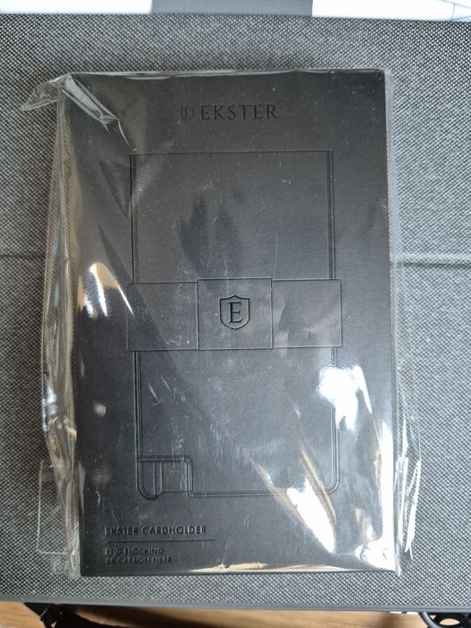 Ekster Cardholder Pro - Carbon Fiber