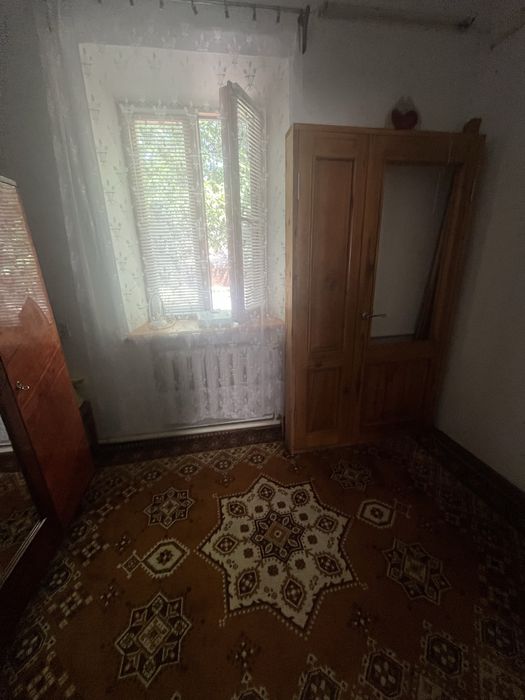 Продаж будинку біля 54 школи