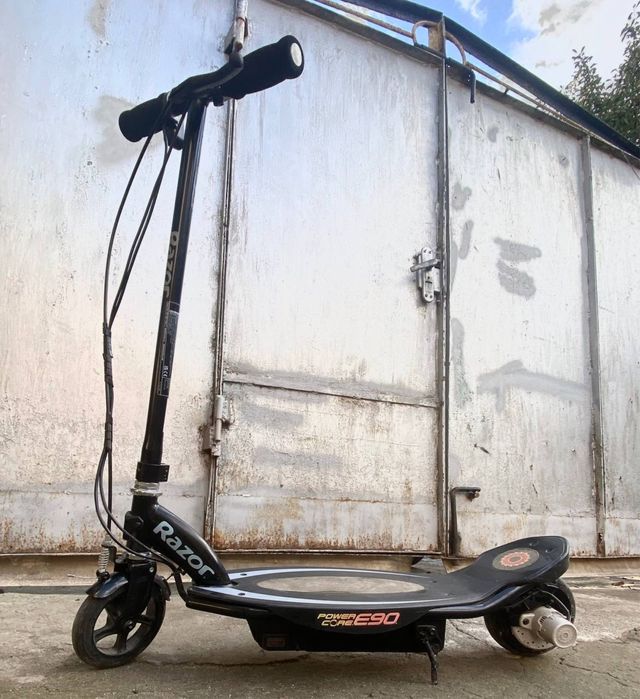 Самокат Електро Детский