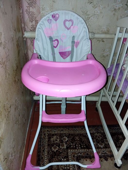 Стільчик для годування