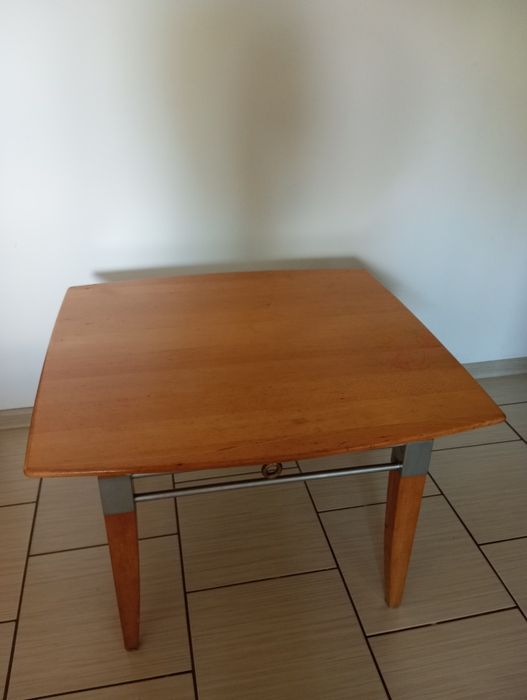 Sprzedam stół stolik z drewna i aluminium