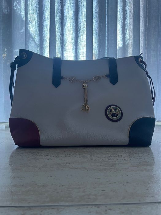 Mala da marca Cavalinho