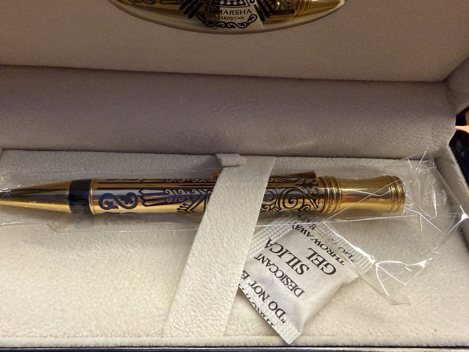 Cувенірна ручка