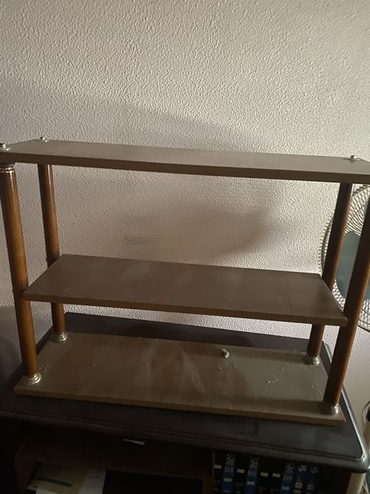 Estante elegante para seu quarto