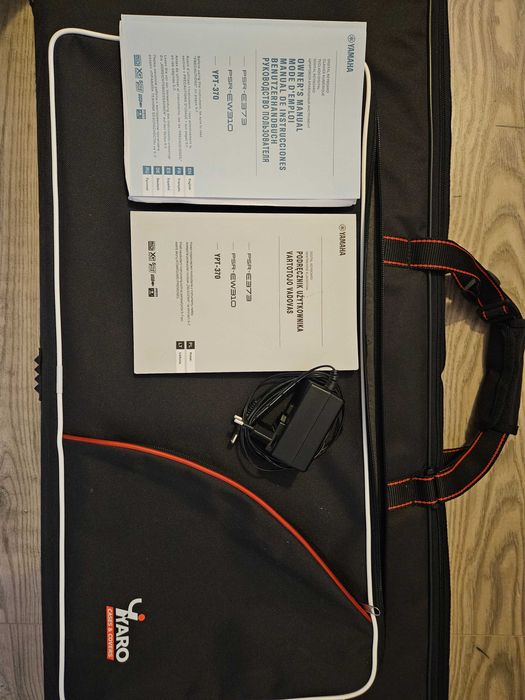 Keyboard Yamaha PSR-E373, statyw i pokrowiec