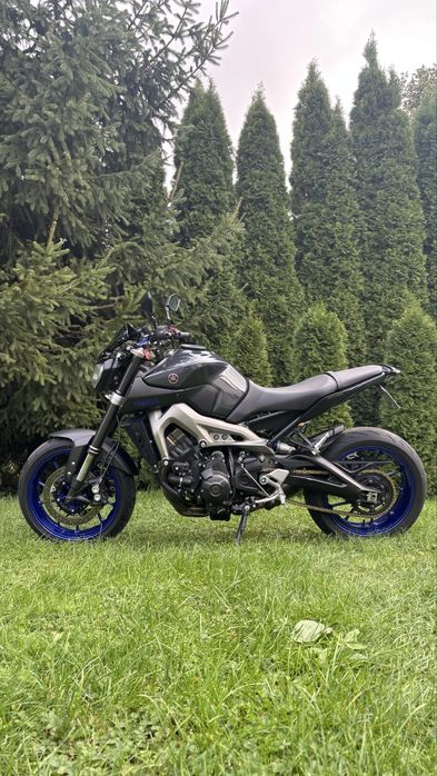 Yamaha MT-09 super stan 2015