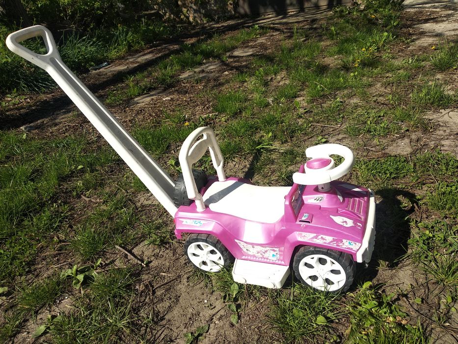 Машина с ручкой детская без спинки