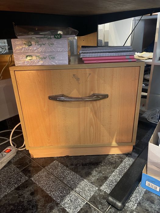 Movel apoio a escritorio