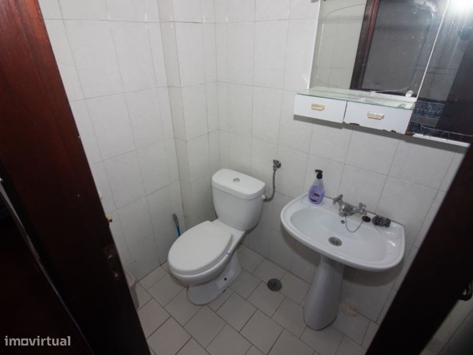 T3 para Remodelar no Centro de Samora Correia | Excelente Potencial