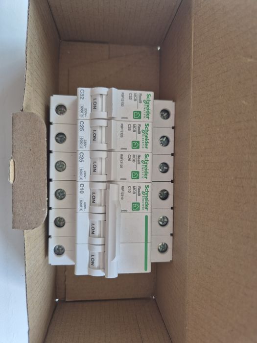 Автоматичний вимикач Шнайдер Schneider 10А, 20А, 32А