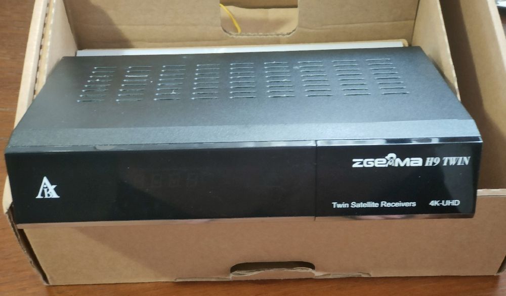 Zgemma H9 Twin 4K UHD z dyskiem twardym 500GB