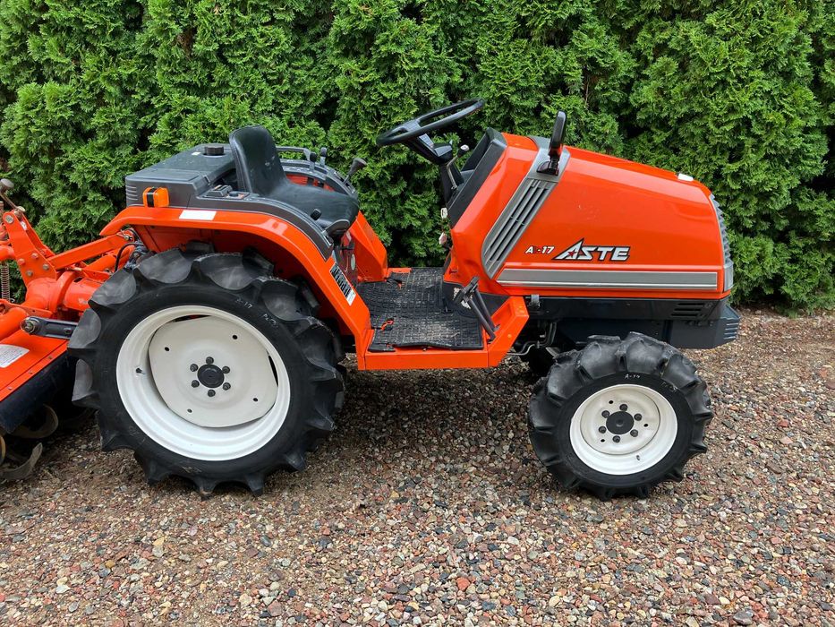 Mini Traktor Kubota A17 Ciągnik Sadowniczy Ogrodniczy Komunalny