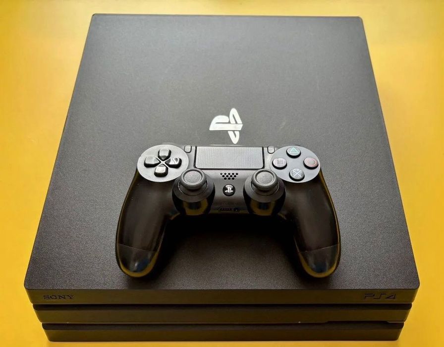 PS 4 Pro 1TB з аккаунтом